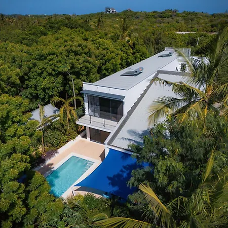 Coral Reef Villas Watamu-2